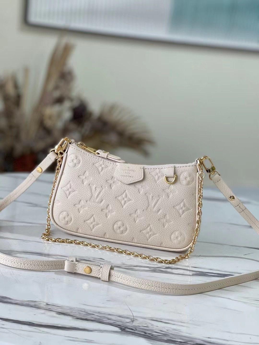 M81066 LV EASY POUCH