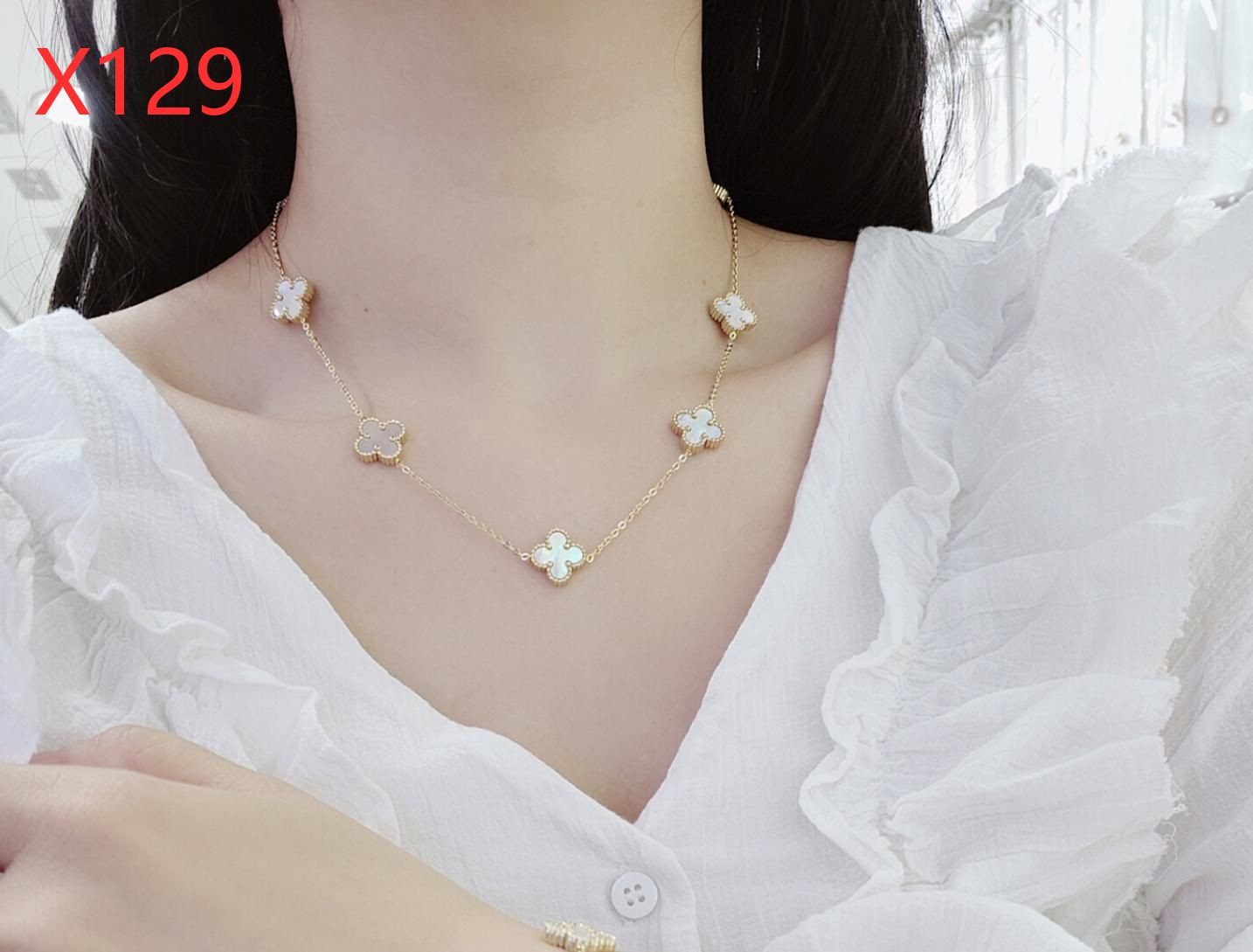 S60024 LV NECKLACE WHITE