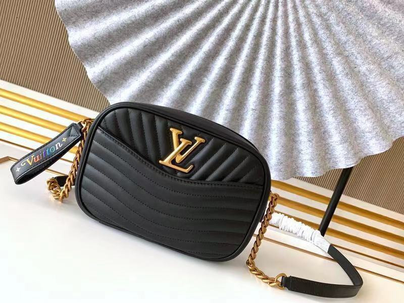 M58677 LOUIS VUITTON NEW WAVE CAMERA BAG