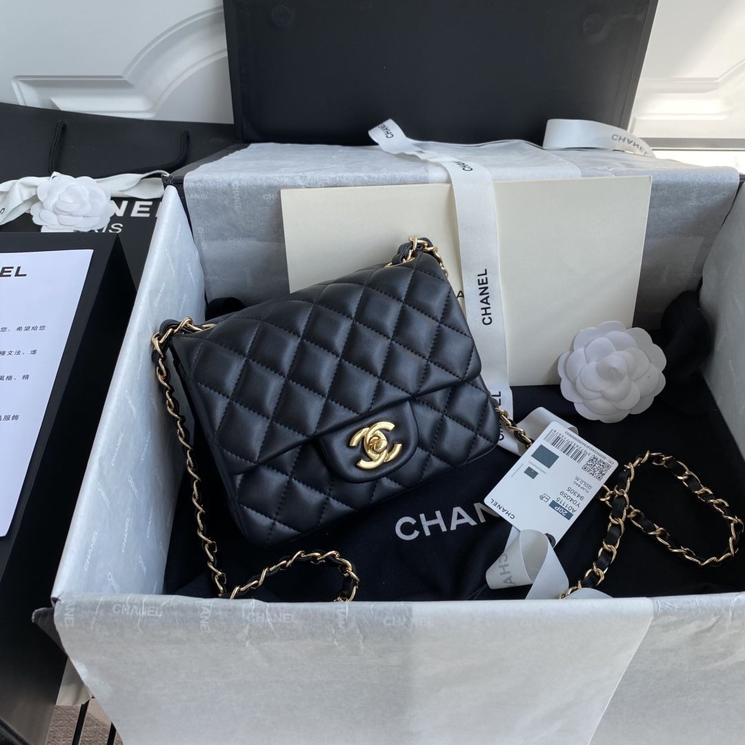 S116543 BLACK CHANEL MINI