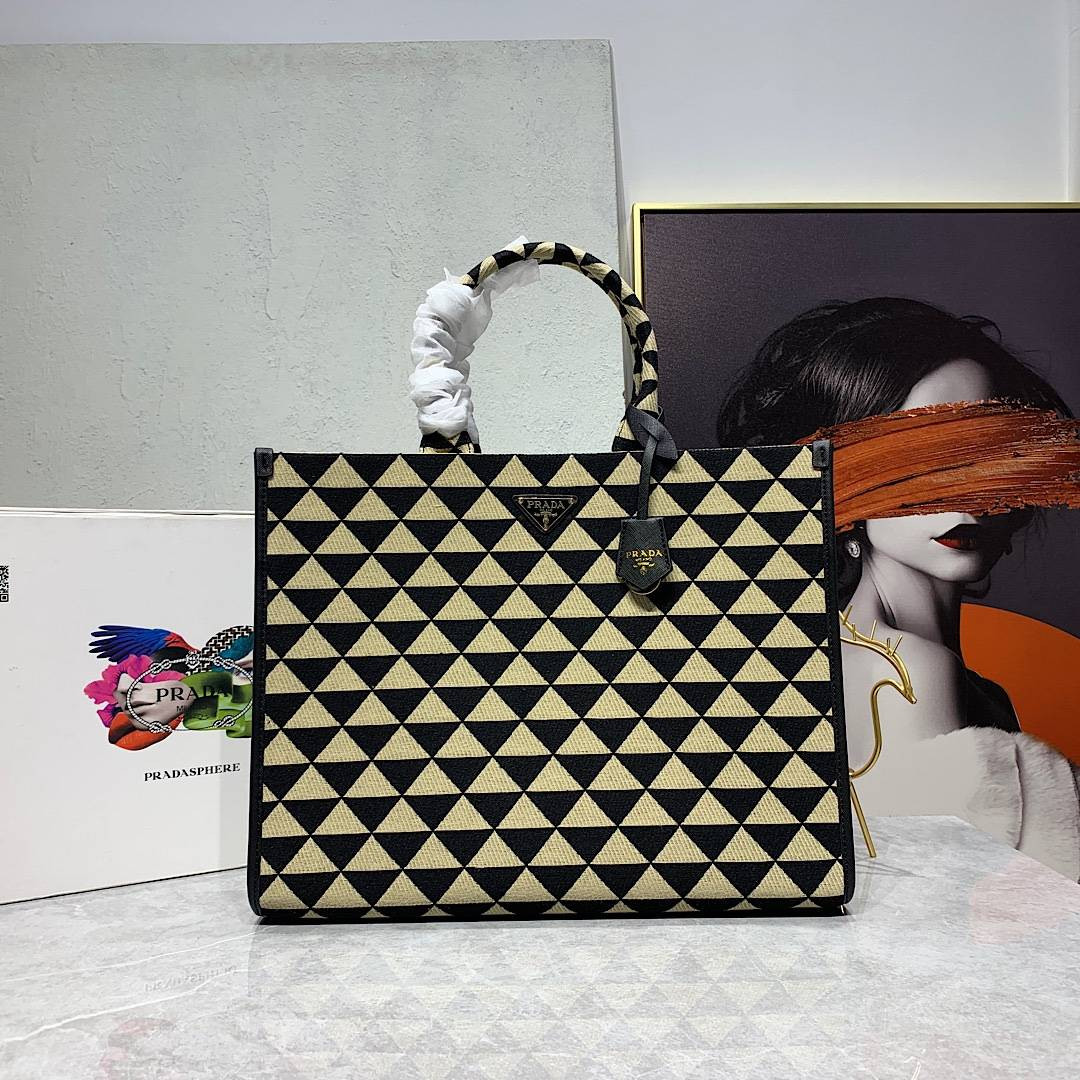 S39336 PRADA SAFFIANO TOTE