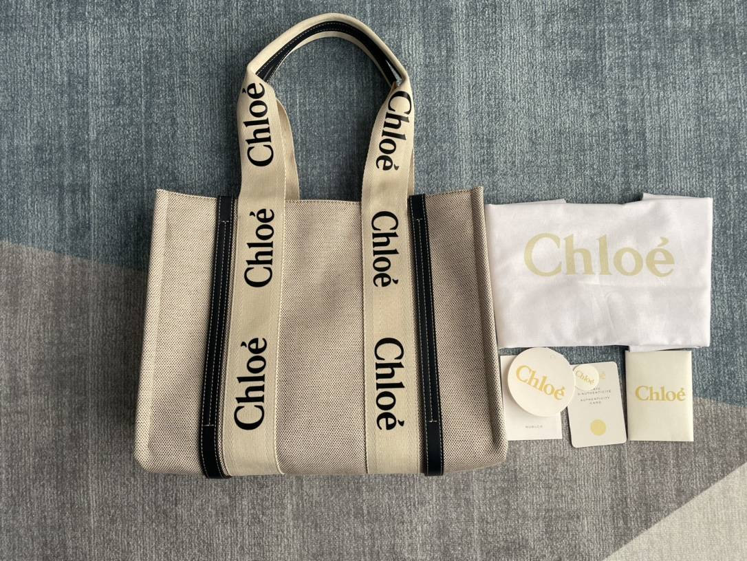 6043 BLACK CHLOE WOODY 37cm