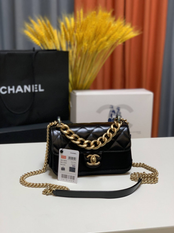 S40941 BLACK CHANEL COSMOPOLITE 20cm