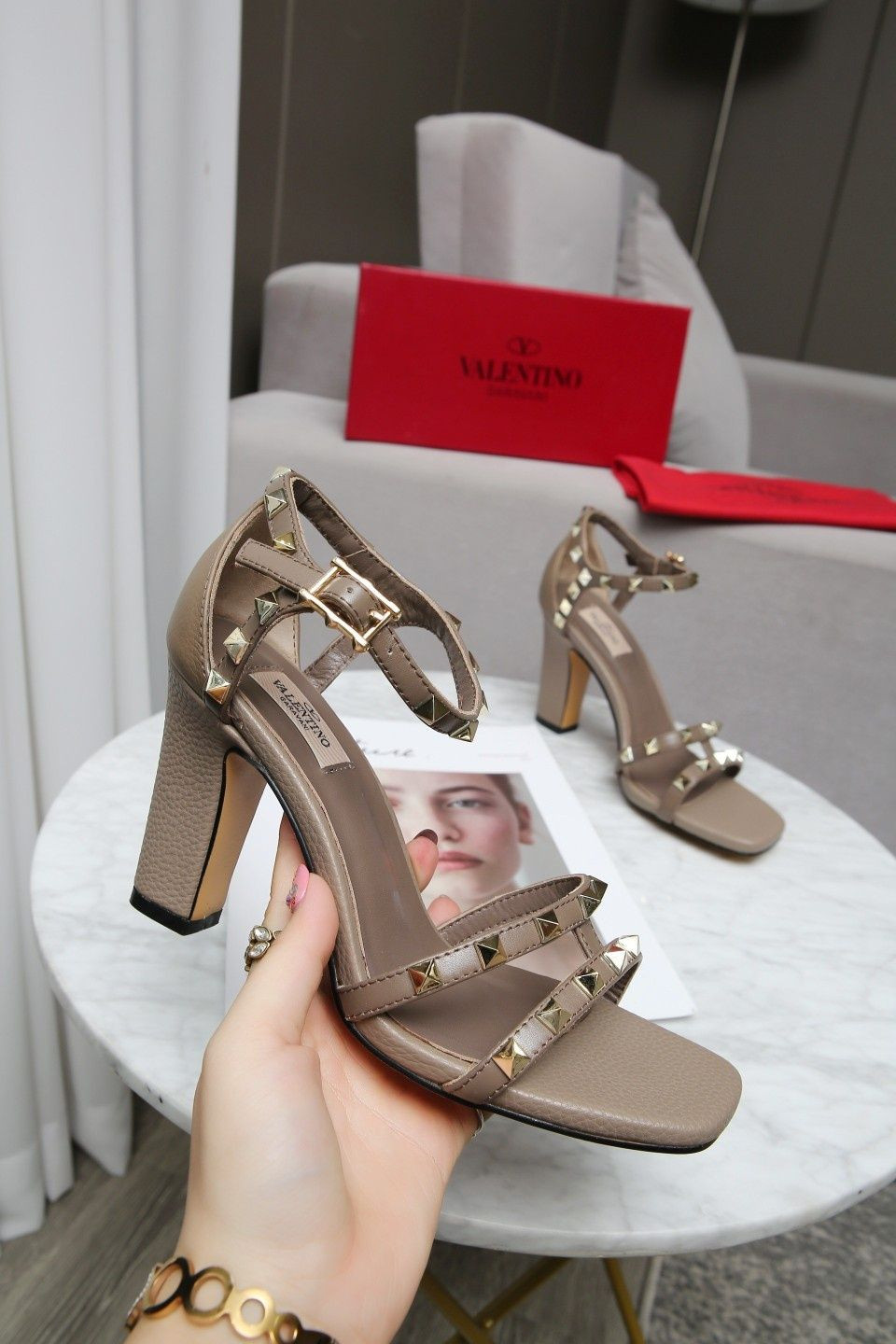 #S97447 NUDE VALENTINO SANDALS