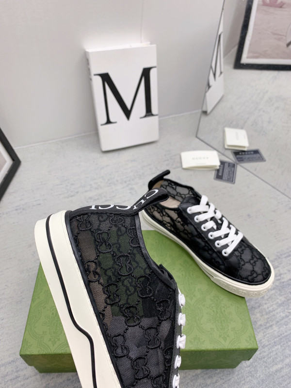 S59299 BLACK GG SNEAKERS