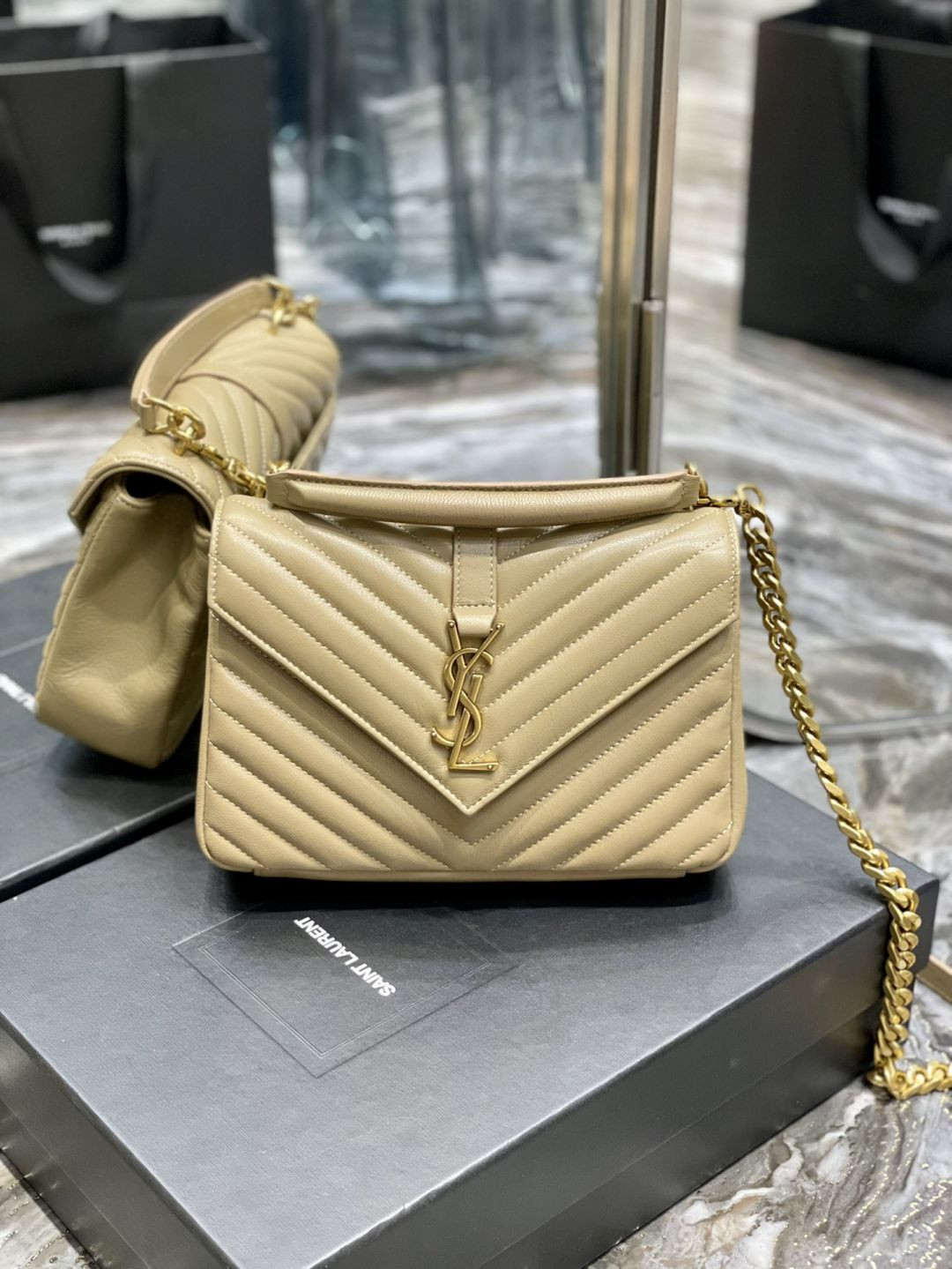 392737 YSL MONOGRAM 24cm