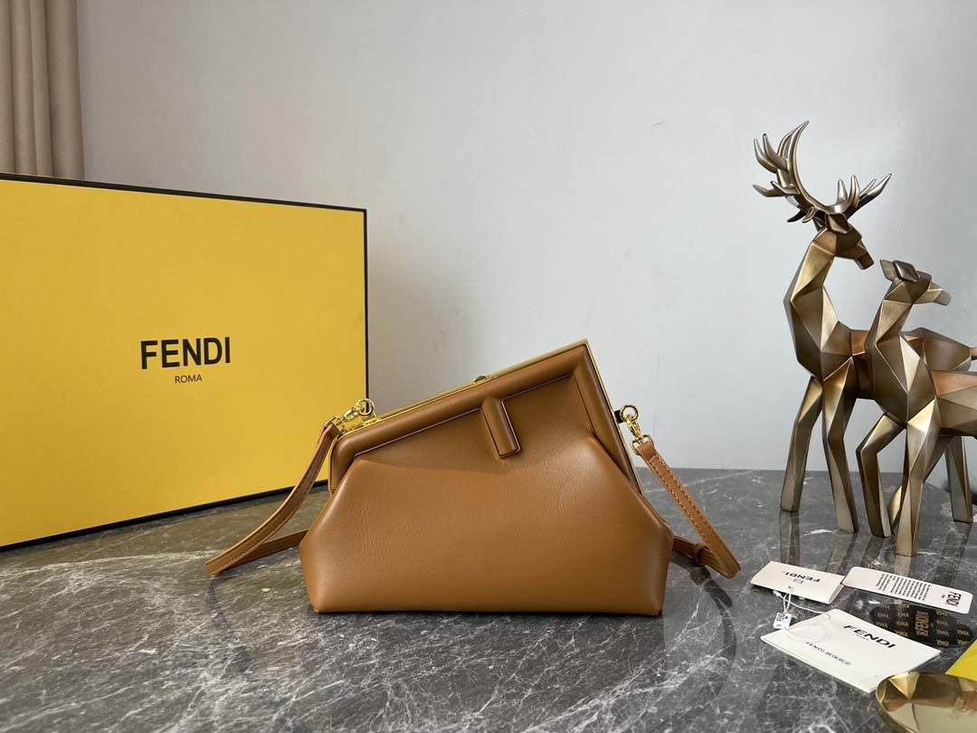 S47889 FENDI FIRST BROWN
