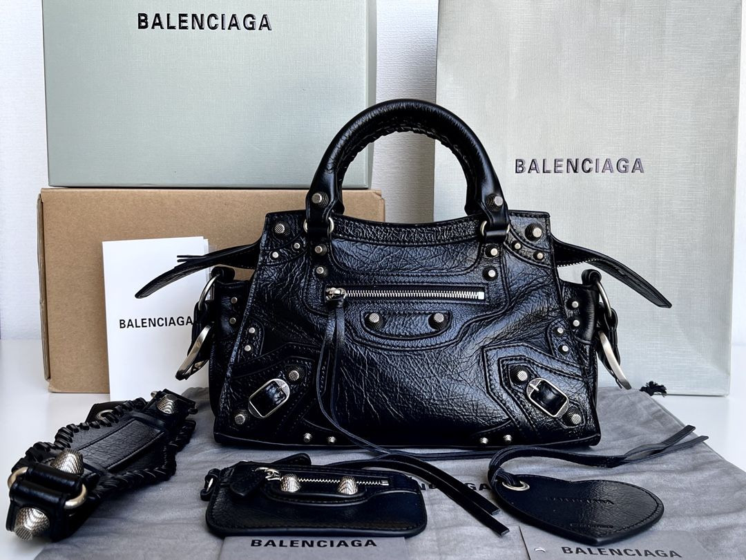 S61631 Black Balenciaga 26cm