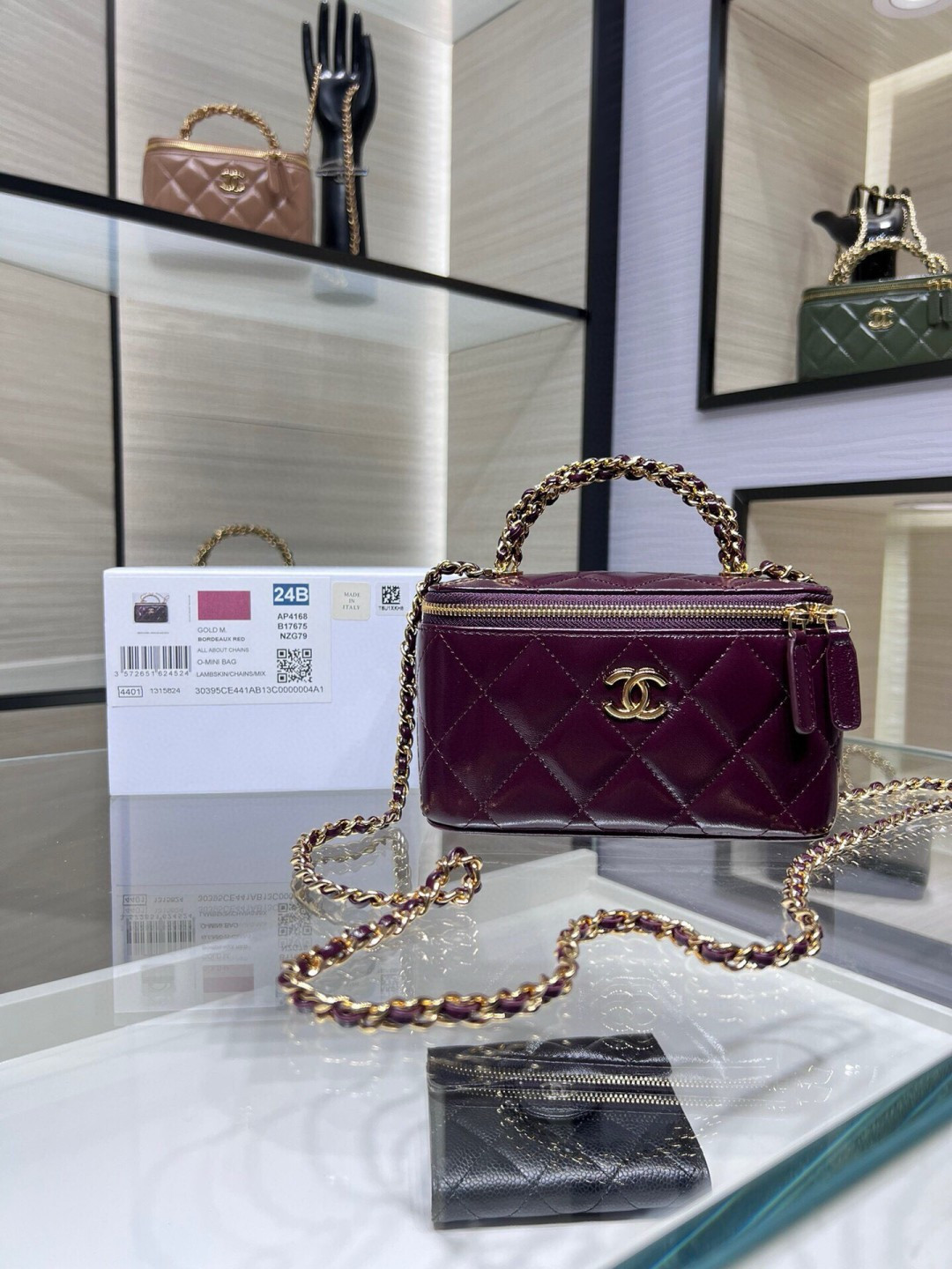 S155365 Chanel 24B VANITY WITH CHAIN
