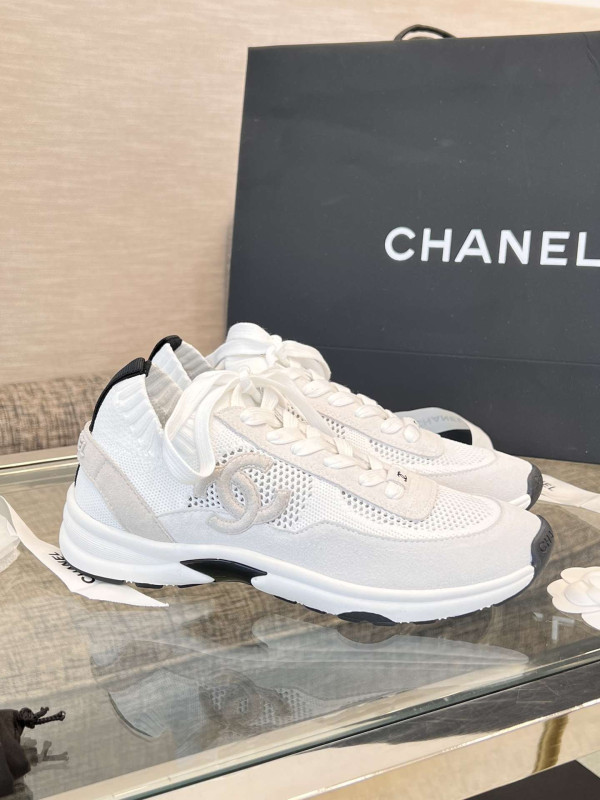 S25448 CHANEL WOMENS SHOES WHITE