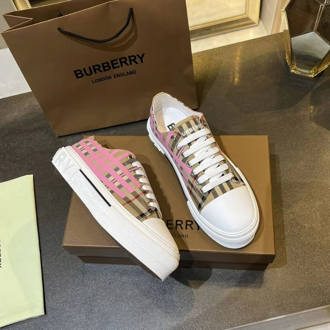 S95627 WOMENS BURBERRY SHOES