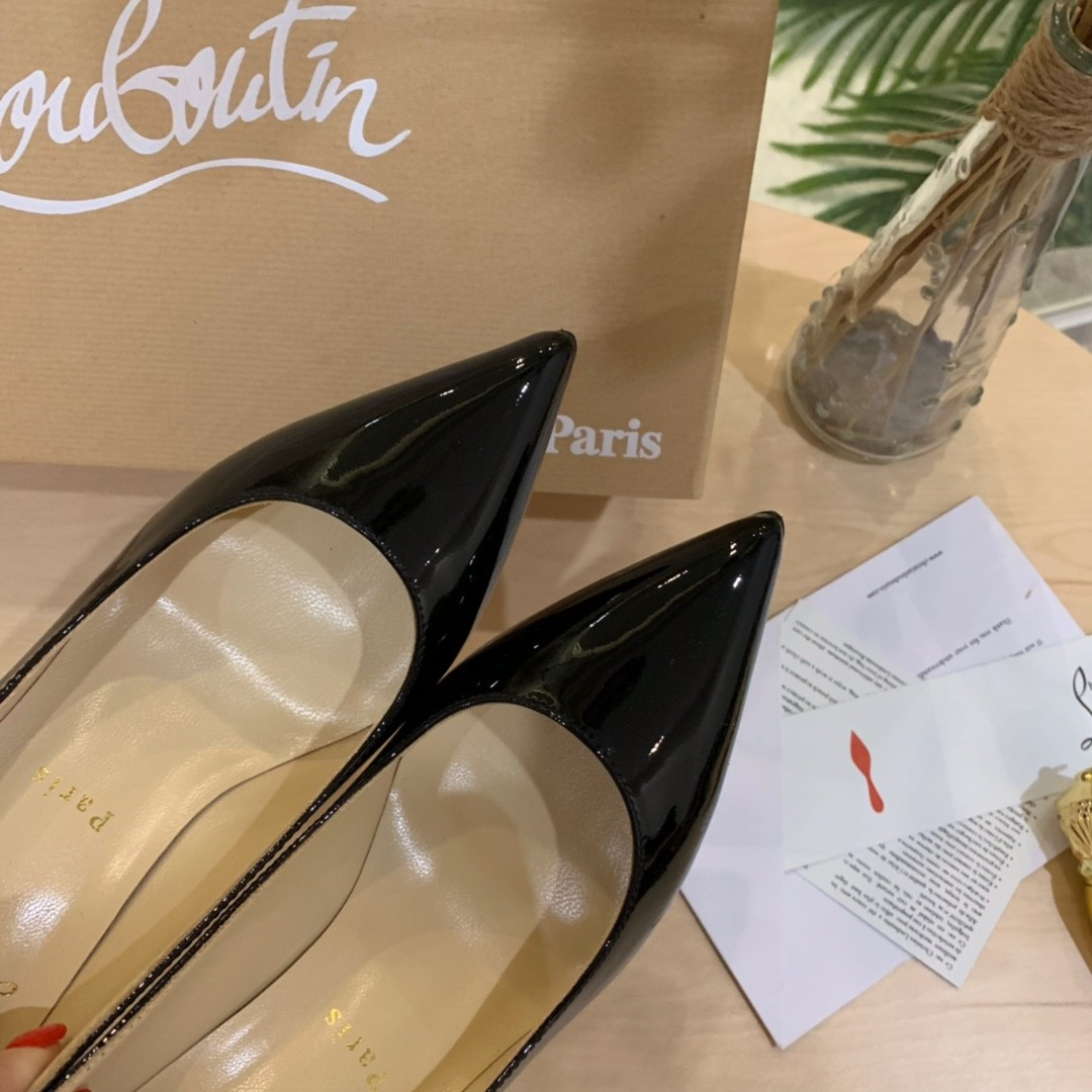 S19725 Christian Louboutin Classic Pumps