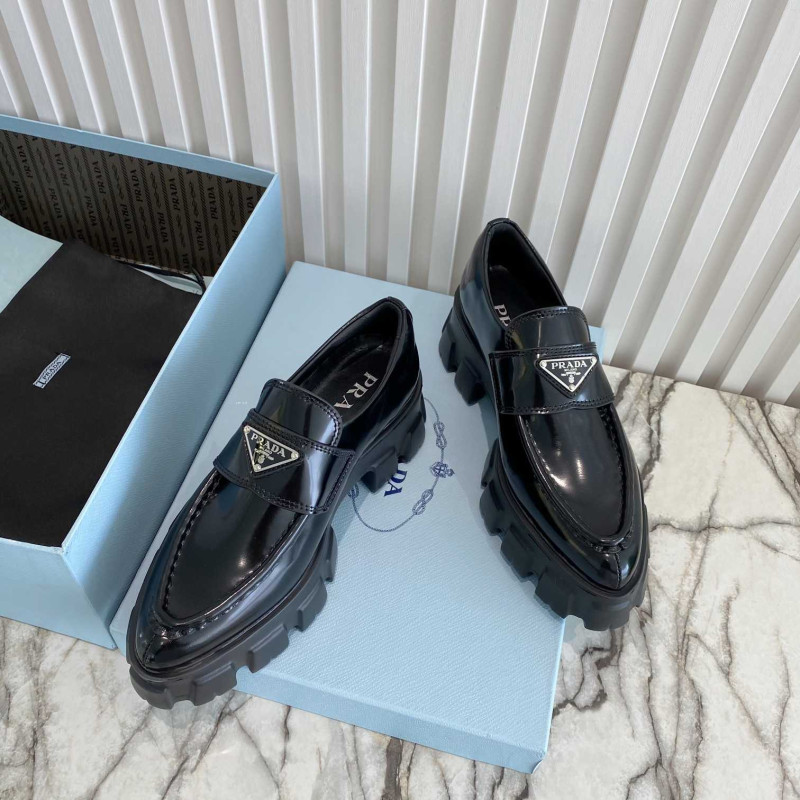 S07640 POINT BLACK PRADA LOAFERS