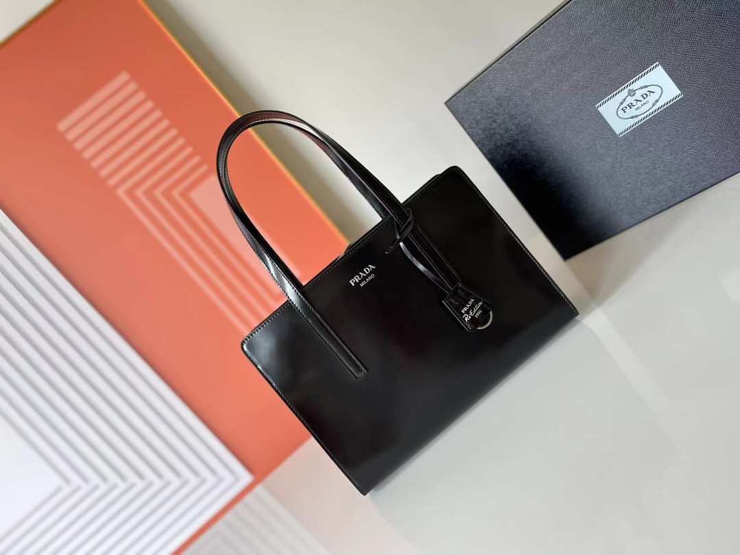 1BA350 PRADA BAG 30cm