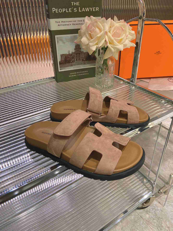 S78789 HERMES SLIPPERS (TAN)