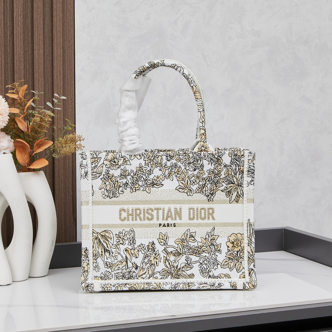S135280 DIOR BOOK TOTE 26CM