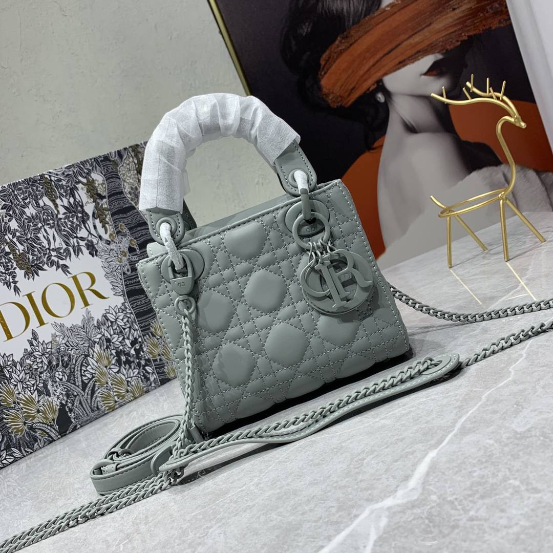 S08638 GREY LADY DIOR