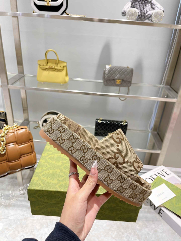 S24922 GUCCI PLATFORM SLIDES