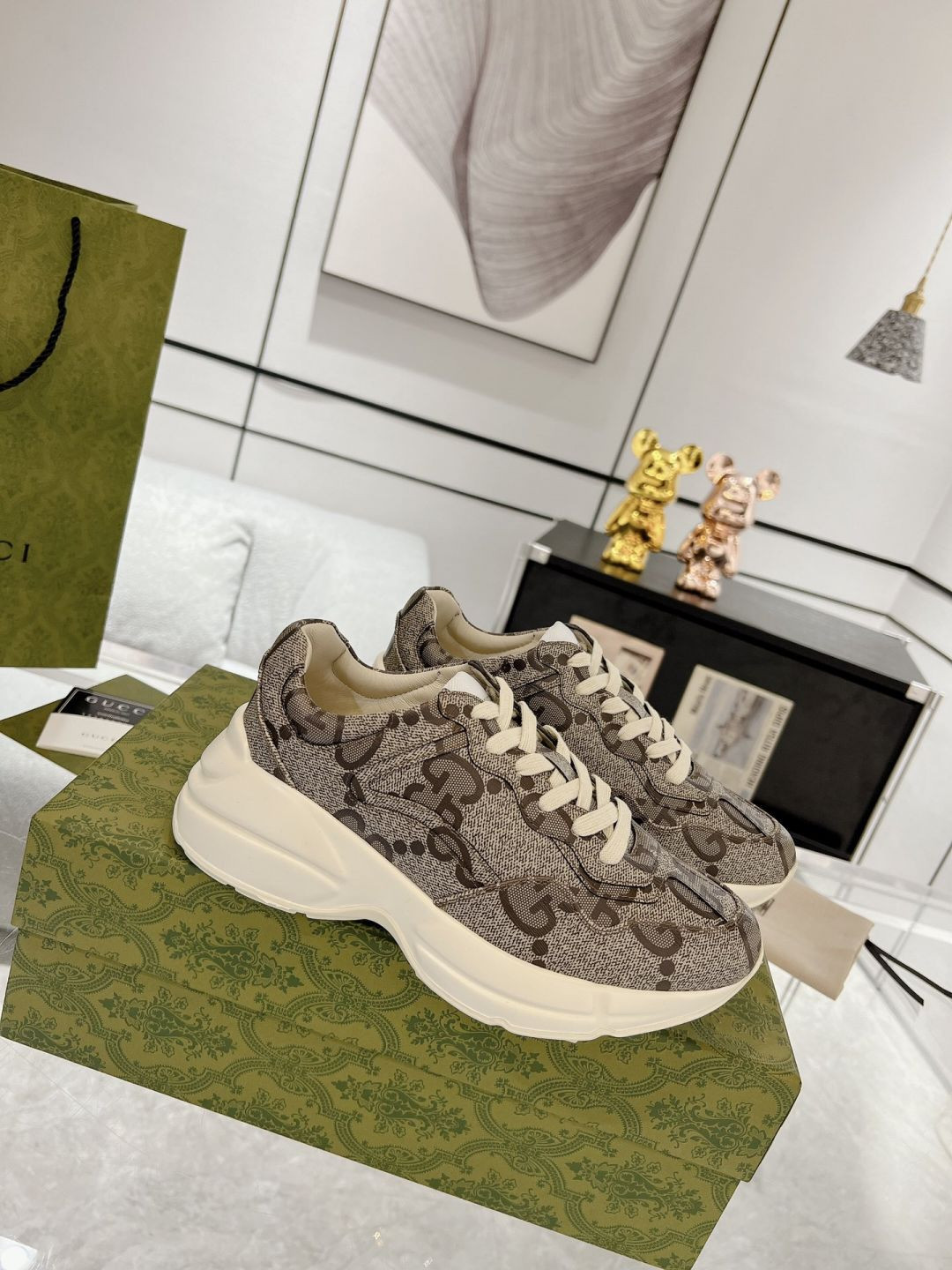 S112053 GUCCI WOMENS/MENS SHOES