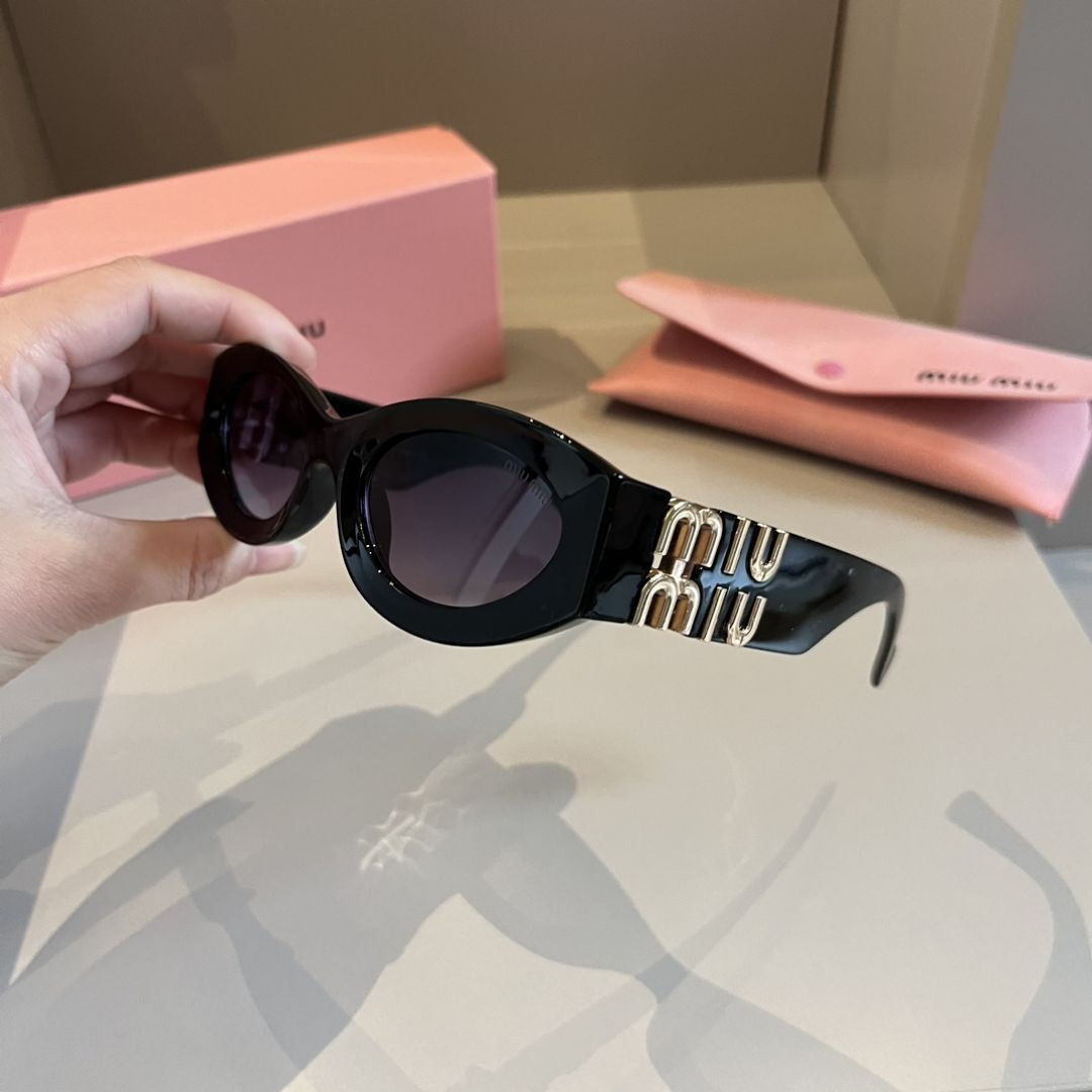 S113261 BLACK MIUMIU GLASSES