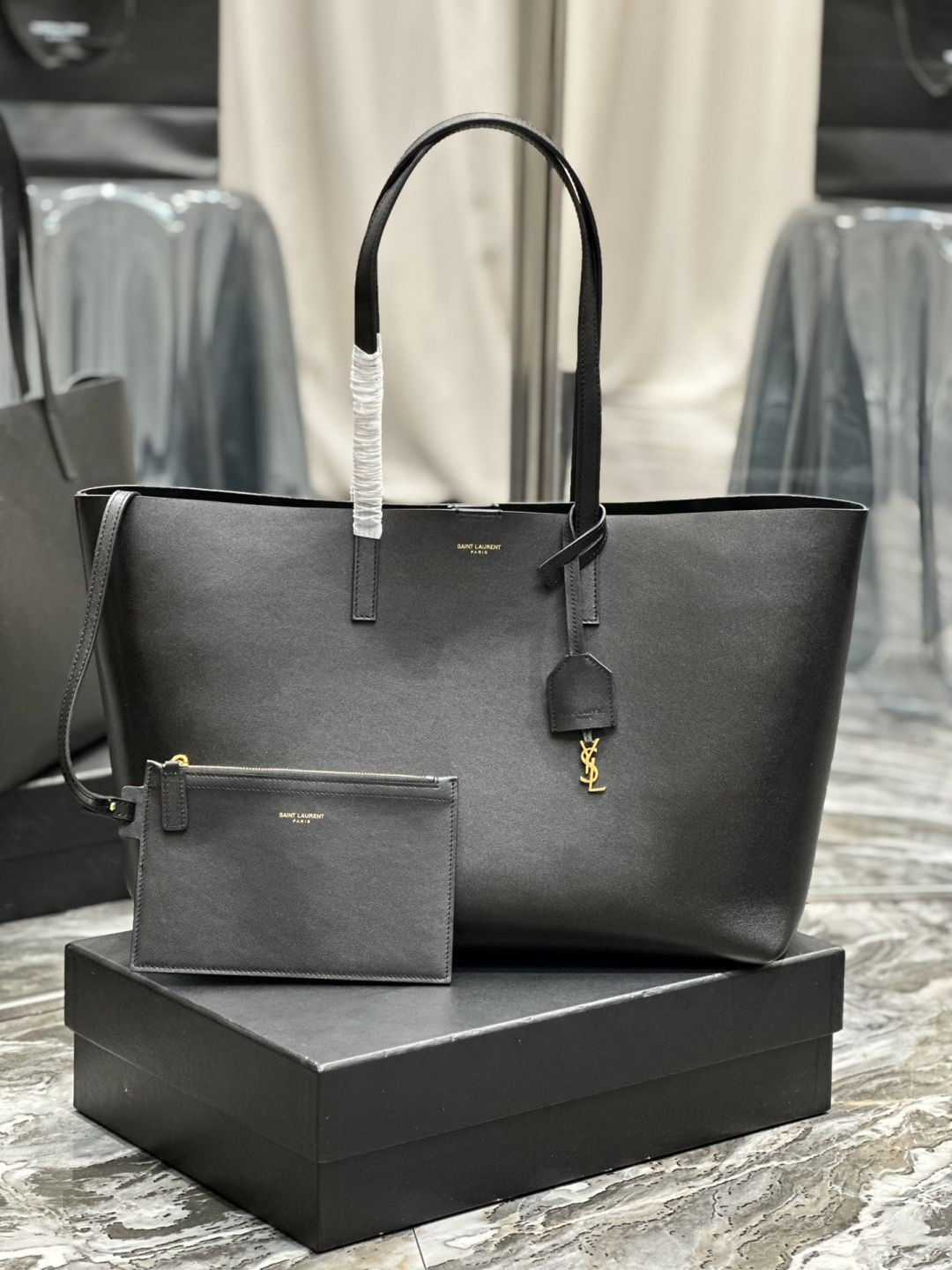 394195 SHOPPING YSL TOTE