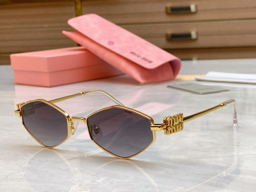 SMU 98AV MiuMiu Sunglasses