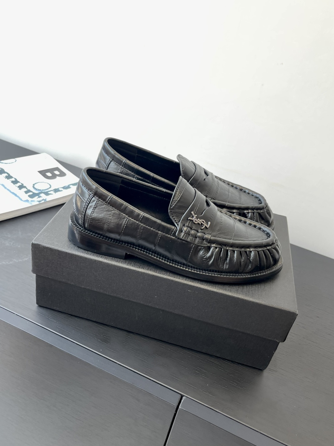 S154217 YSL WOMEN SHOES (BLACK)