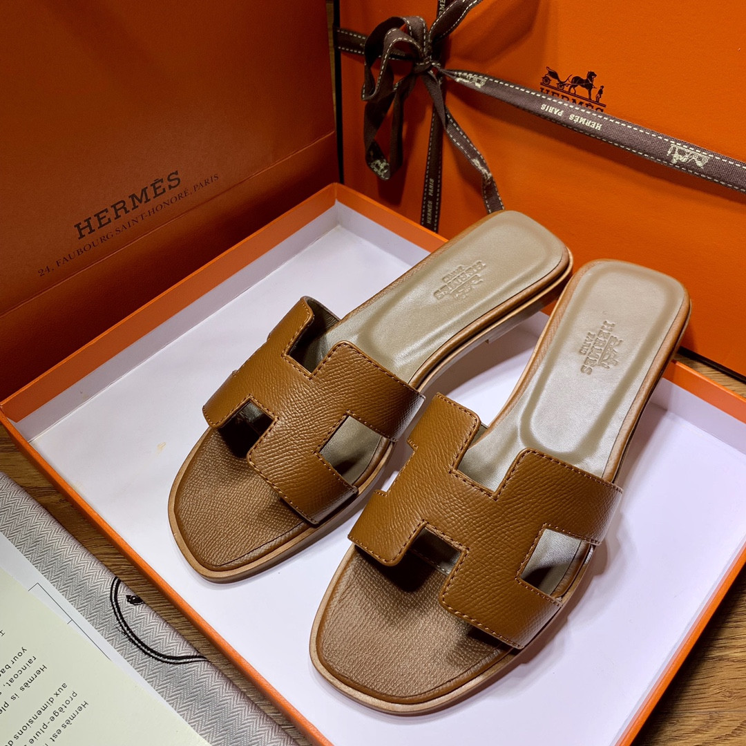 S142715 HERMES SLIPPERS (Brown)