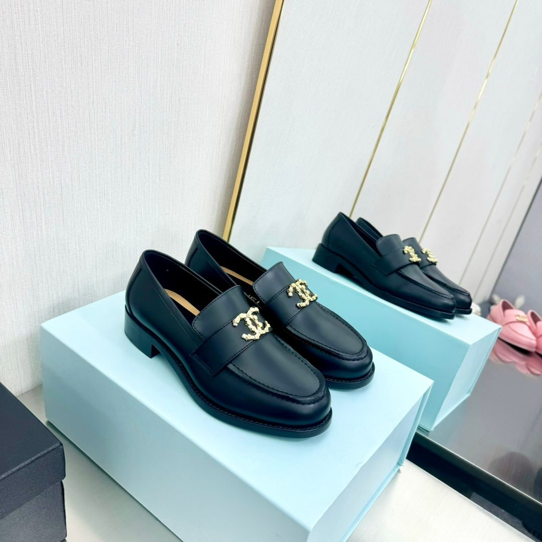 S126792 CHANEL SHOES