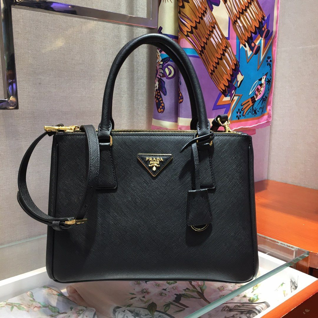 1BA863 BLACK GALLERIA PRADA 28cm