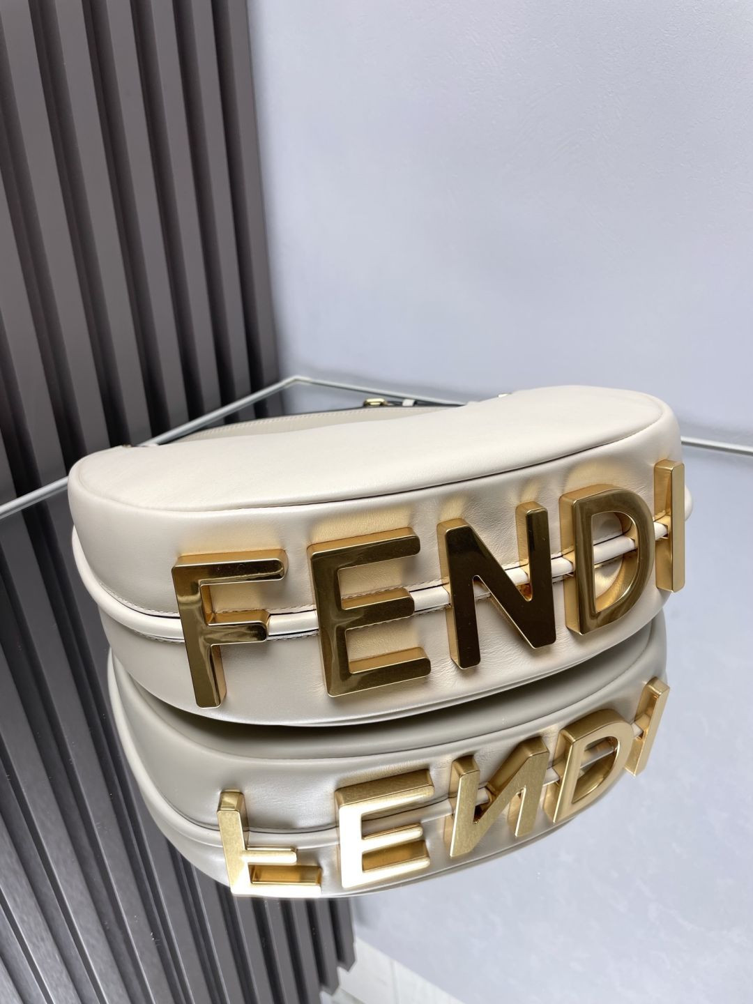 8023 Fendi Praphy Bag White