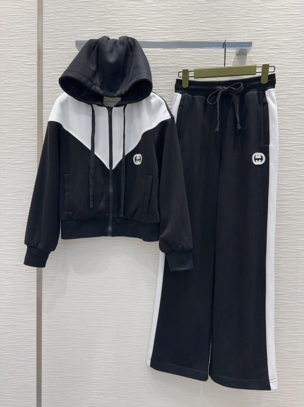 S137476 BLACK GUCCI SPORT