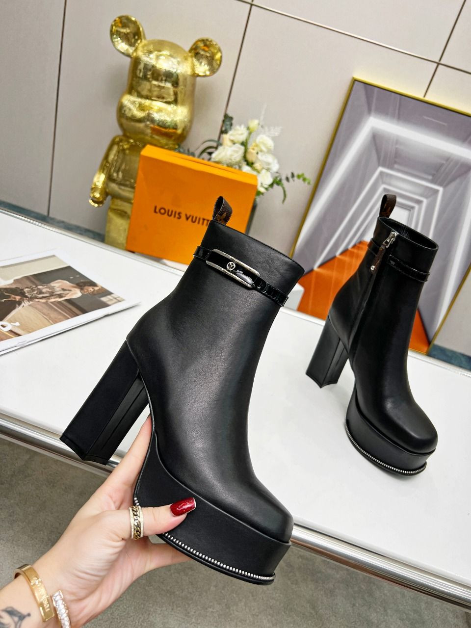 1AABKG BLACK LV BOOT HEELS