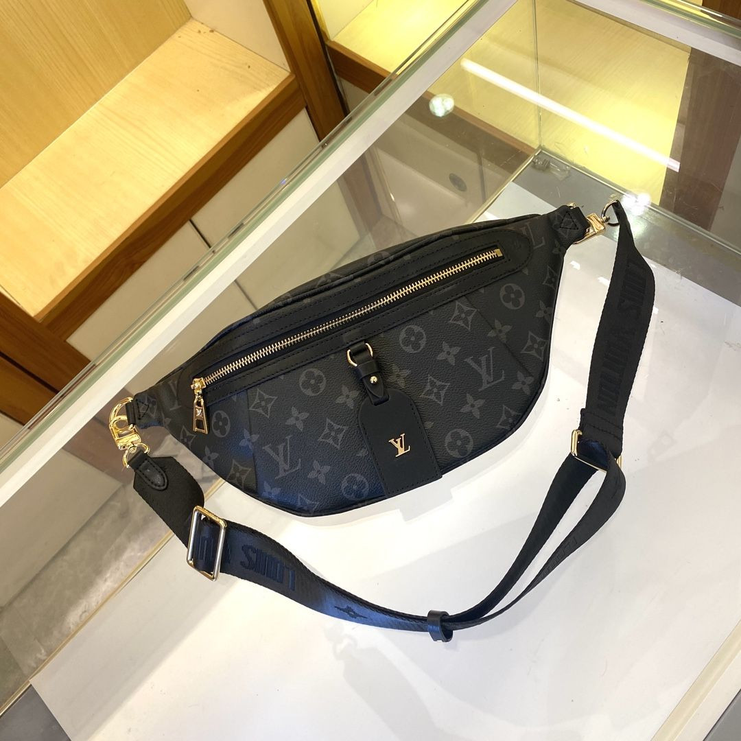 M43644 BUMBAG LV BAG BLACK